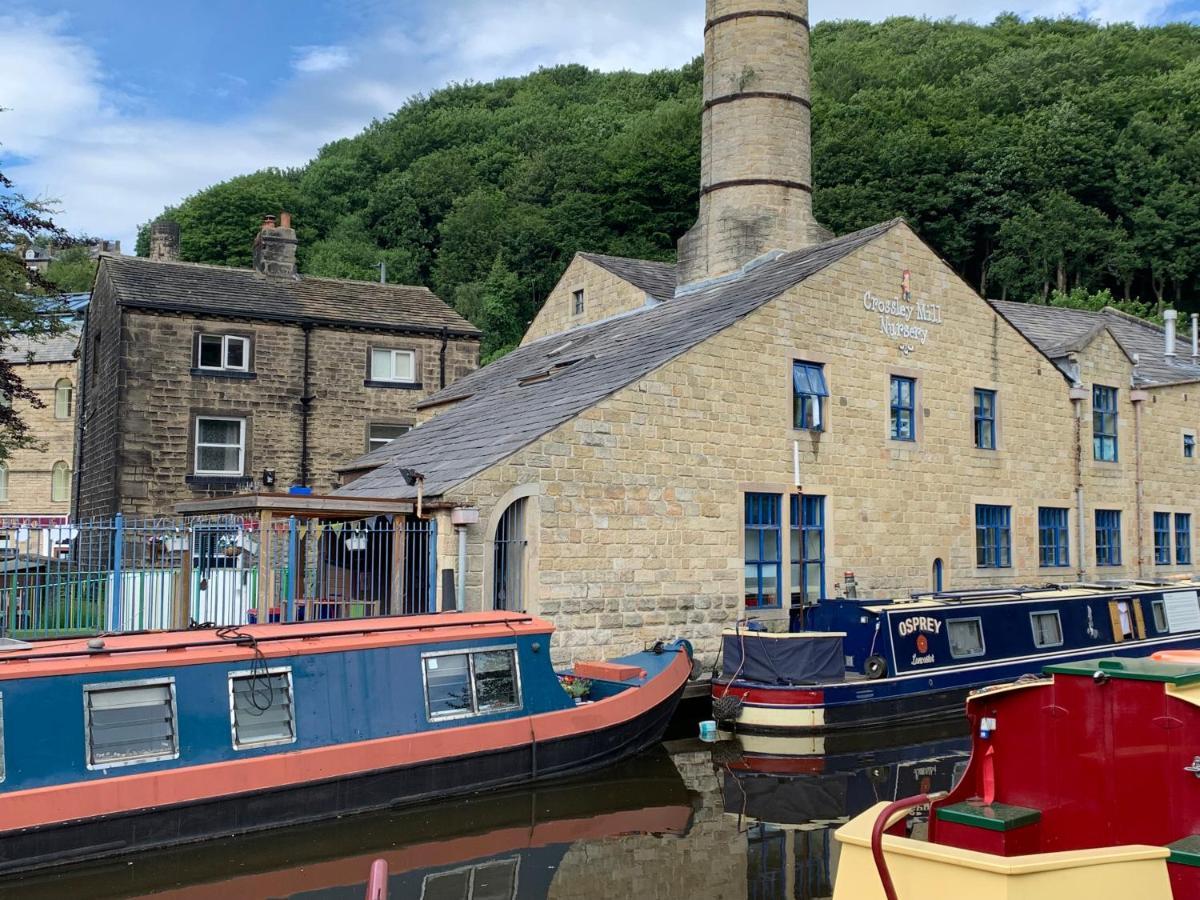 4 Bedroom Period Townhouse In The Heart Of Hebden Hebden Bridge Bagian luar foto