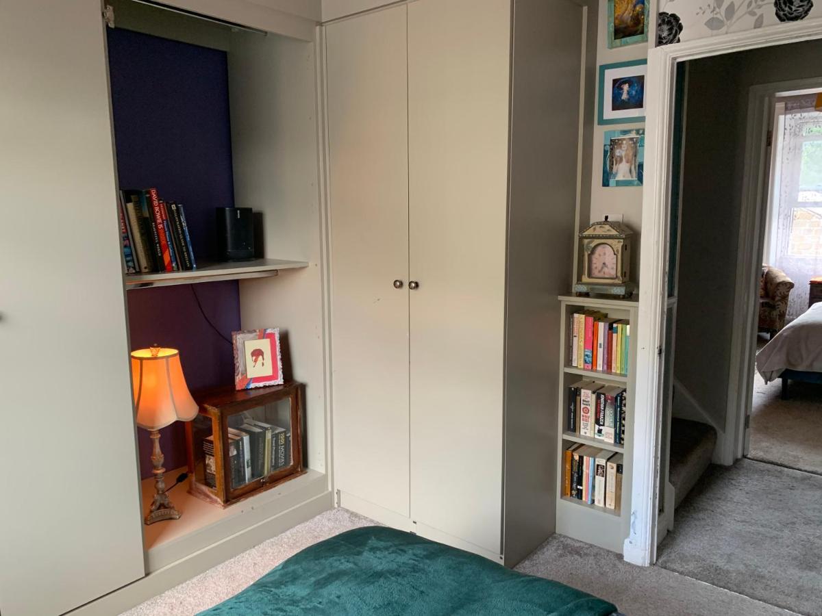4 Bedroom Period Townhouse In The Heart Of Hebden Hebden Bridge Bagian luar foto